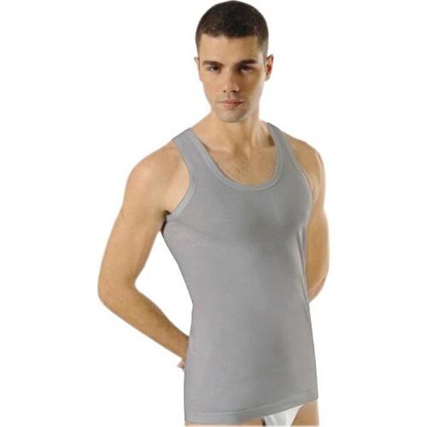 Anıt Erkek Atlet, Fanila