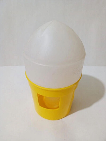 Karahisar Kuluçka Kuş Suluk, Yemlikleri