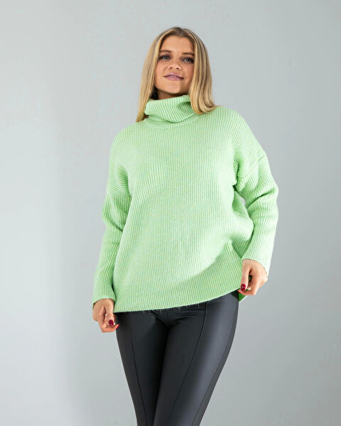 KarşıVitrin Kadın Triko, Kazak