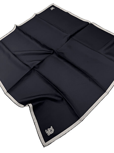 Armine Şal, Eşarp ve Aksesuarı