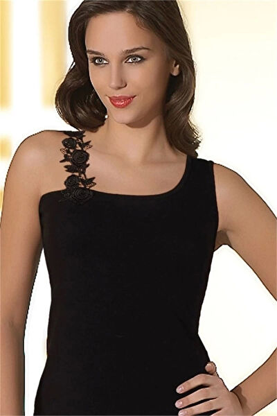 Lenaca Kadın Atlet, Body