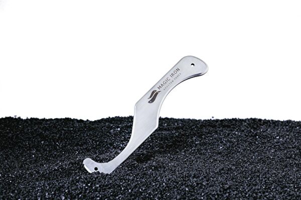 Magic Iron Masaj Cihazı, Aleti