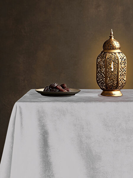 Perle Masa Örtüsü