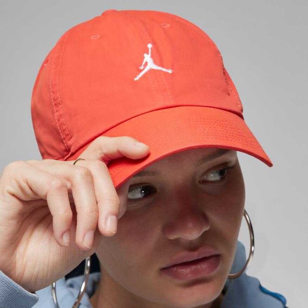Nike Sporcu Şapkası