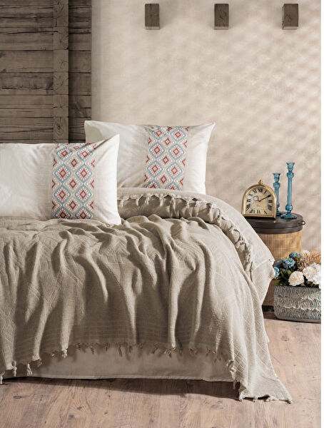 Cotton Box Pike takımı