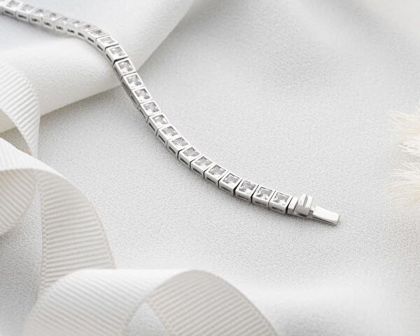 Gümüşistan Bileklik