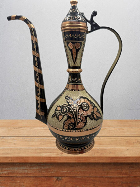 Nira Hediyelik Sürahi, Karaf