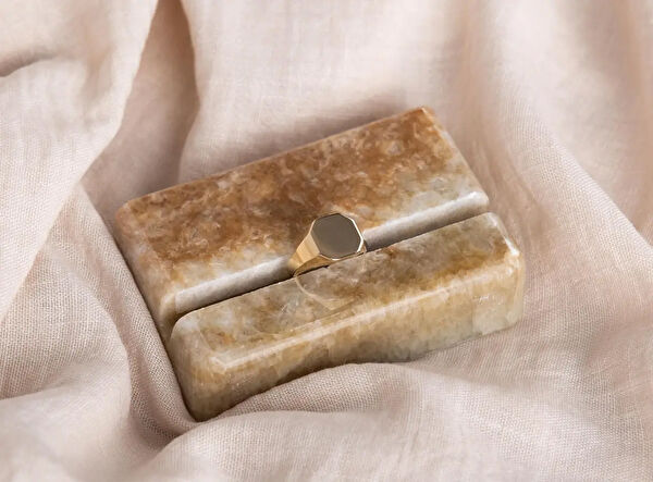 Safir Mücevher Altın Yüzük