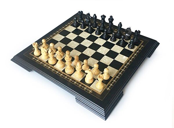 Helena Wood Art Satranç