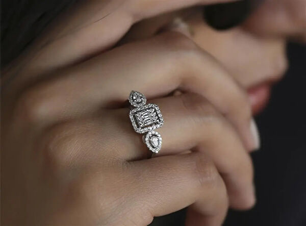 Safir Mücevher Altın Yüzük