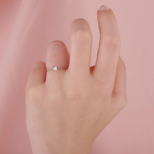 Assos Altın Yüzük