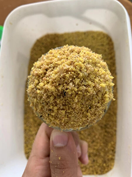 bayraktarpet Kuş Yemi, Kraker