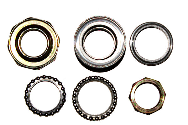 Arzu Monero Krank, Piston ve Contalar