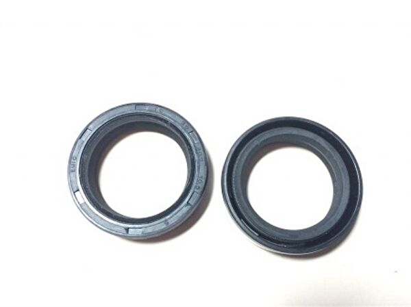 Arzu Monero Krank, Piston ve Contalar