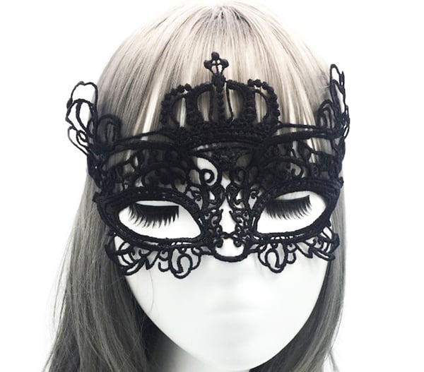 NessiWorld Maske