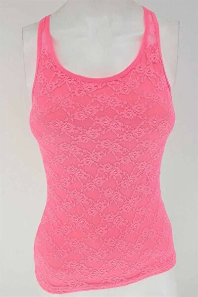 Veralya Kadın Atlet, Body