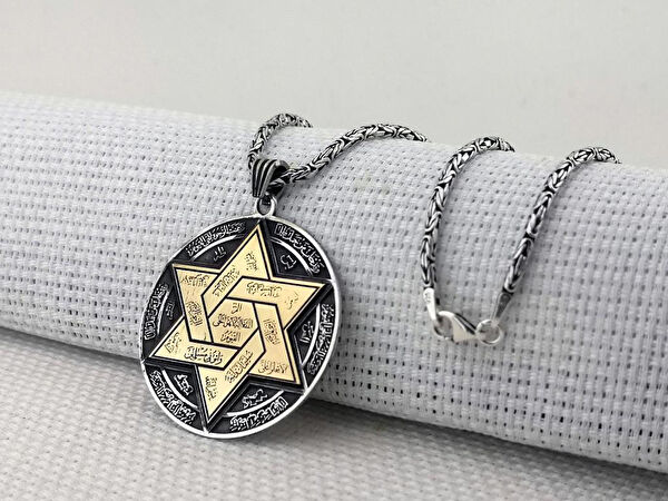 Takıhan Kolye, Zincir, Künye