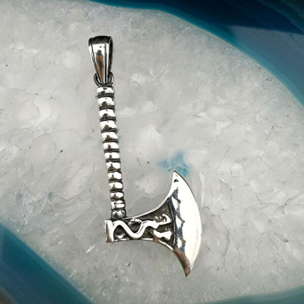 Takıhan Kolye, Zincir, Künye