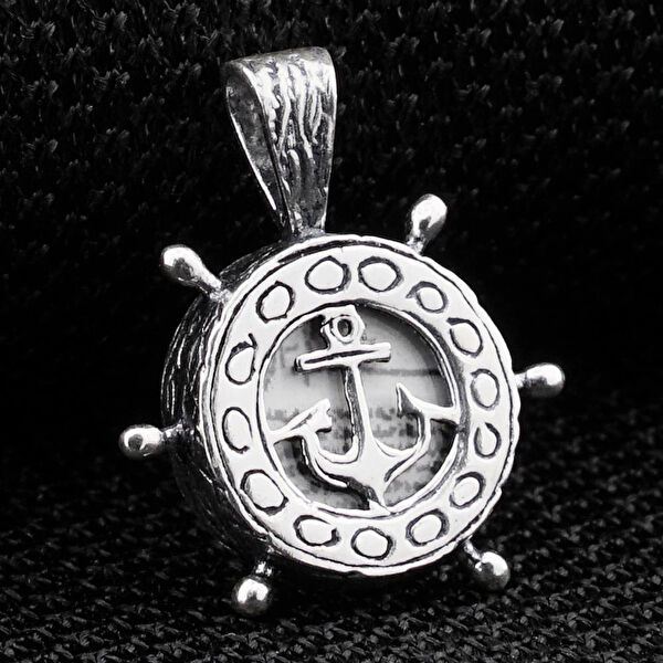 Takıhan Kolye, Zincir, Künye