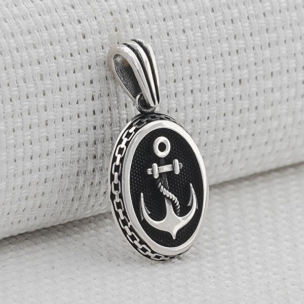 Takıhan Kolye, Zincir, Künye