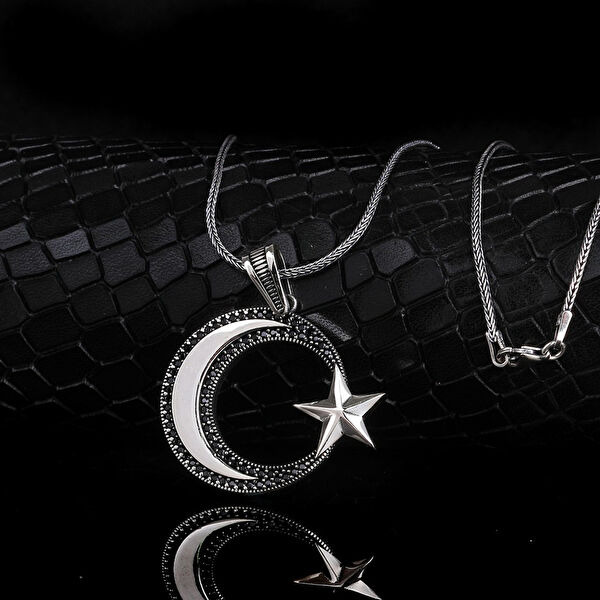 Takıhan Kolye, Zincir, Künye