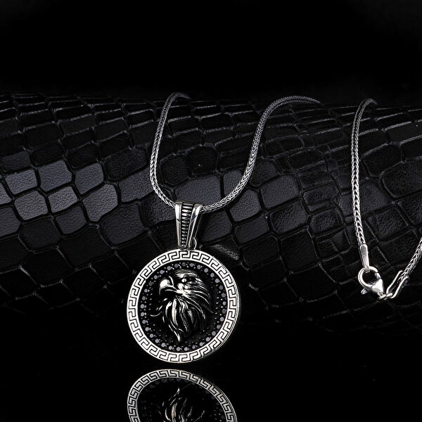 Takıhan Kolye, Zincir, Künye