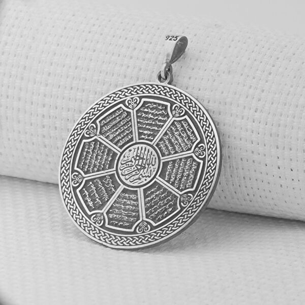 Takıhan Kolye, Zincir, Künye