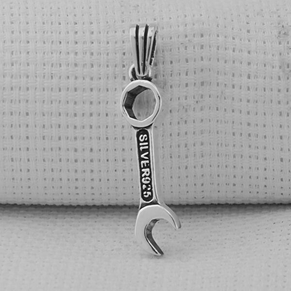 Takıhan Kolye, Zincir, Künye