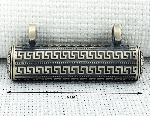 Takıhan Kolye, Zincir, Künye