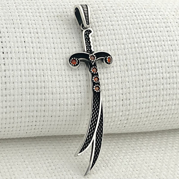 Takıhan Kolye, Zincir, Künye