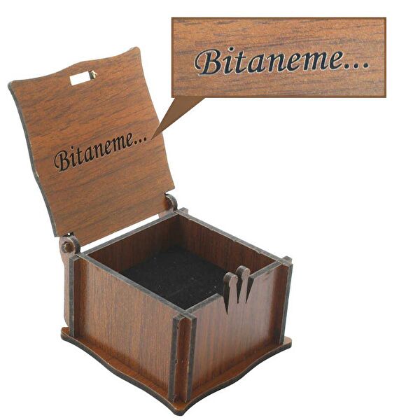 Tesbihname Takı Kutusu, Standı