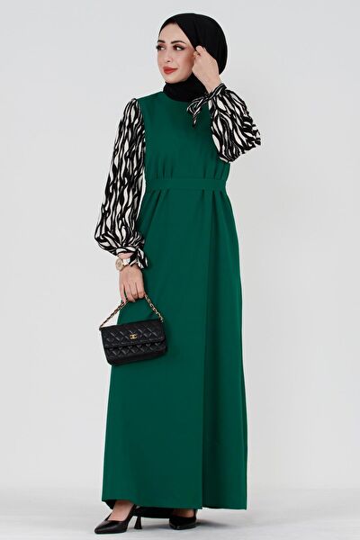 Sevitli Tesettür Elbise