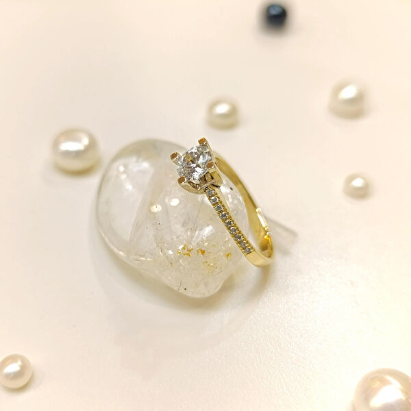 Altın Altın Yüzük