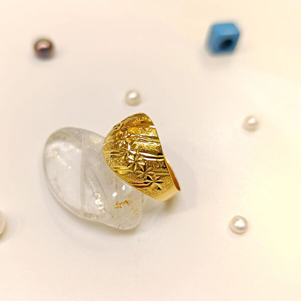 Altın Altın Yüzük