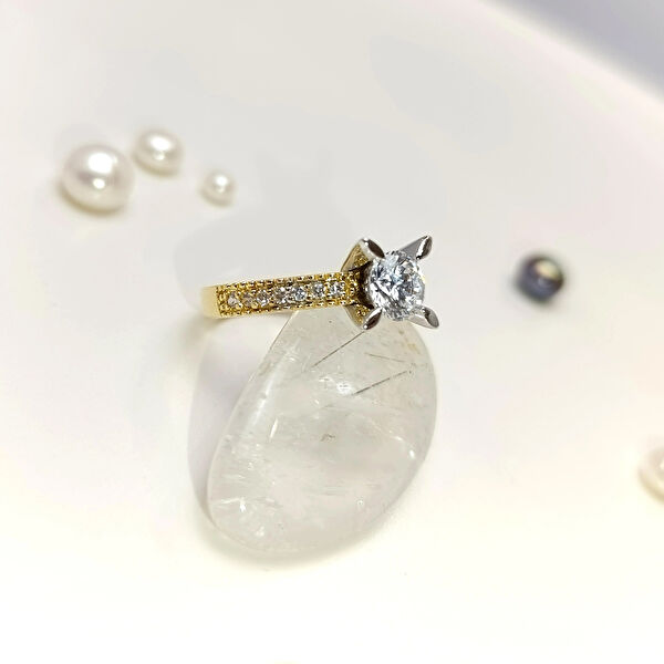 Altın Altın Yüzük