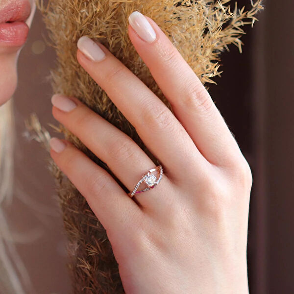 Necati Gün Kadın Yüzük