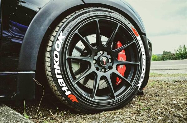 Hankook Arma Sticker