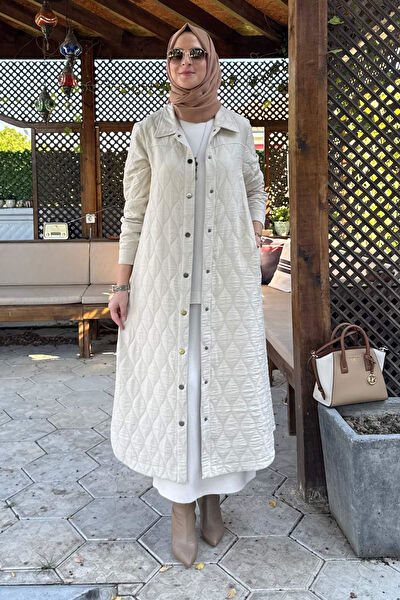 Rabia Şamlı Pardösü, Kap