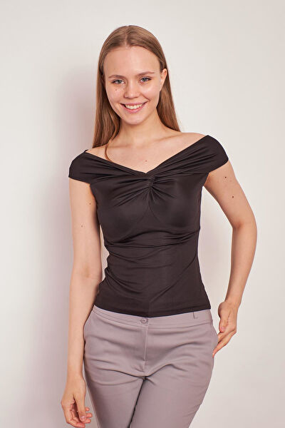 Jument Kadın Atlet, Body