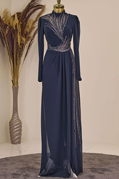 Esilanur Tulum ve Salopet