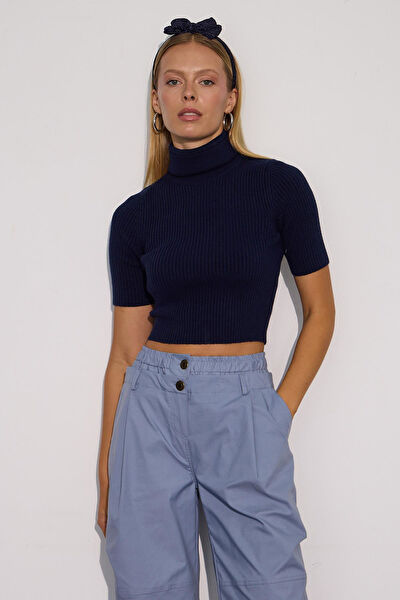 Nok İstanbul Kadın Triko, Kazak