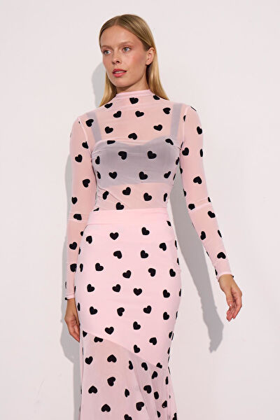 Nok İstanbul Kadın Atlet, Body