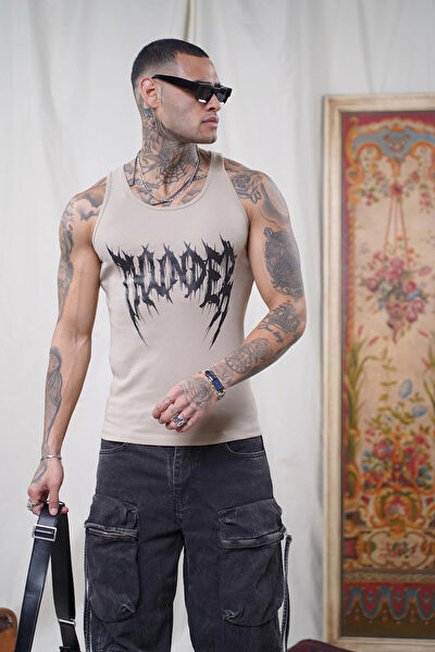 King Brich Erkek Atlet, Fanila