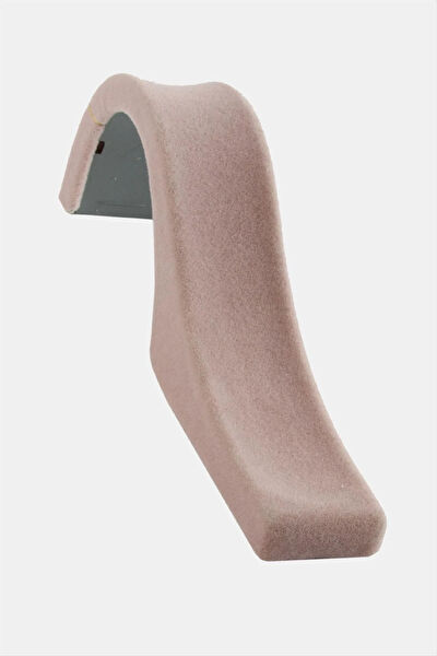 Genel Takı Kutusu, Standı