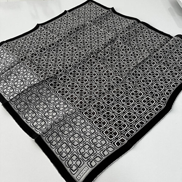 Armine Şal, Eşarp ve Aksesuarı