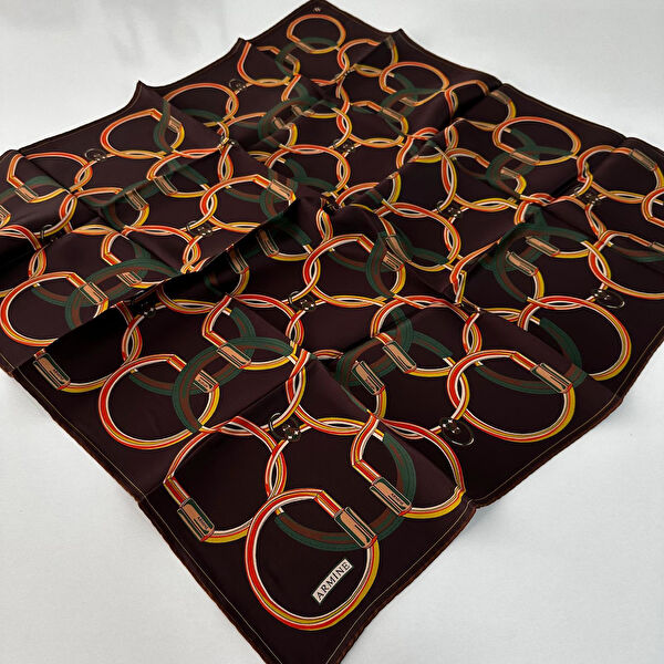 Armine Şal, Eşarp ve Aksesuarı