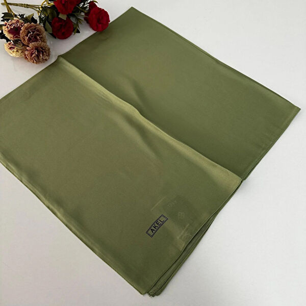 Akel Şal, Eşarp ve Aksesuarı