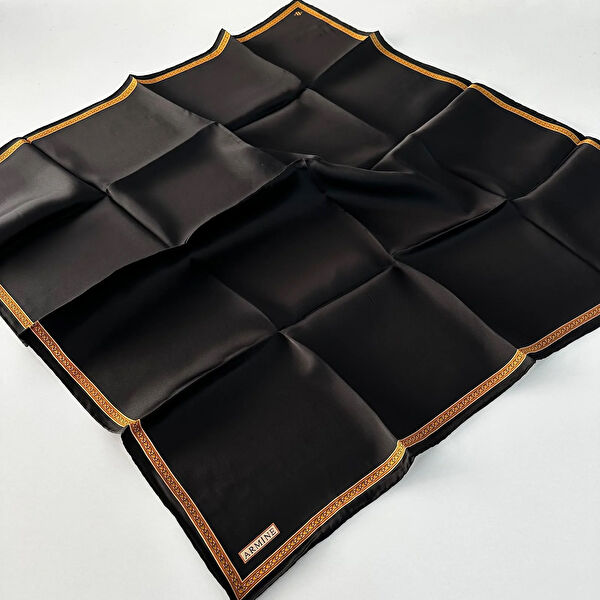 Armine Şal, Eşarp ve Aksesuarı