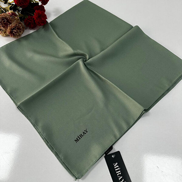 Miray Şal, Eşarp ve Aksesuarı