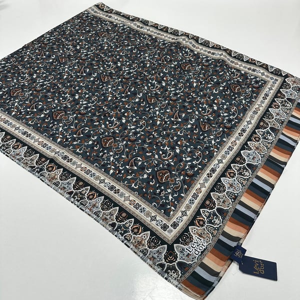 Levidor Şal, Eşarp ve Aksesuarı